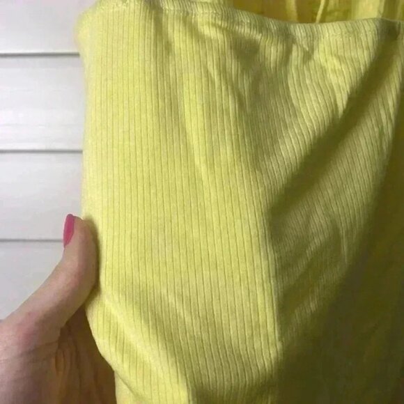 Ribbed Halter Tank Top Size Small Yellow NWT - Picture 5 of 8